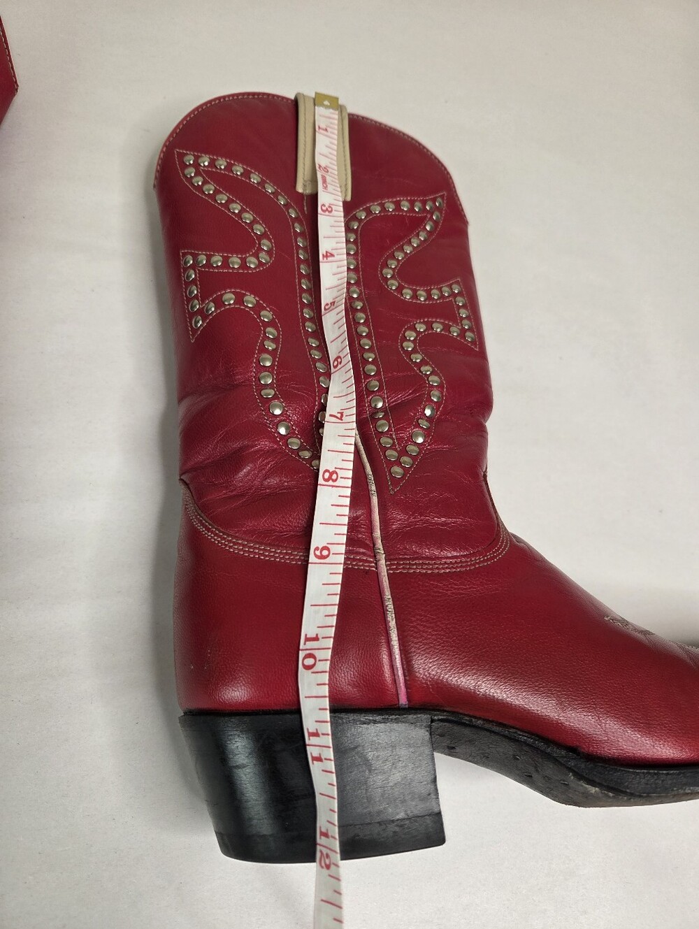 Frye VTG Red Leather Studded Cowboy Boots Beige Trim Silver Studs Western Sz 6.5 - Picture 16 of 16